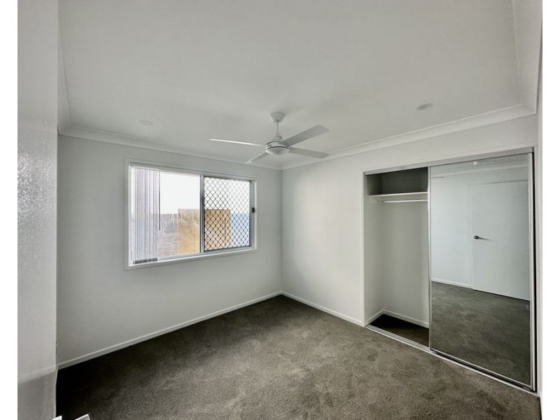 1/14 Lilium St, Ripley QLD 4306