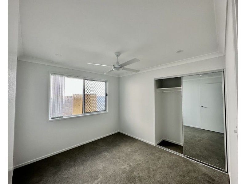 1/14 Lilium St, Ripley QLD 4306