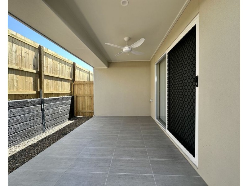 1/14 Lilium St, Ripley QLD 4306