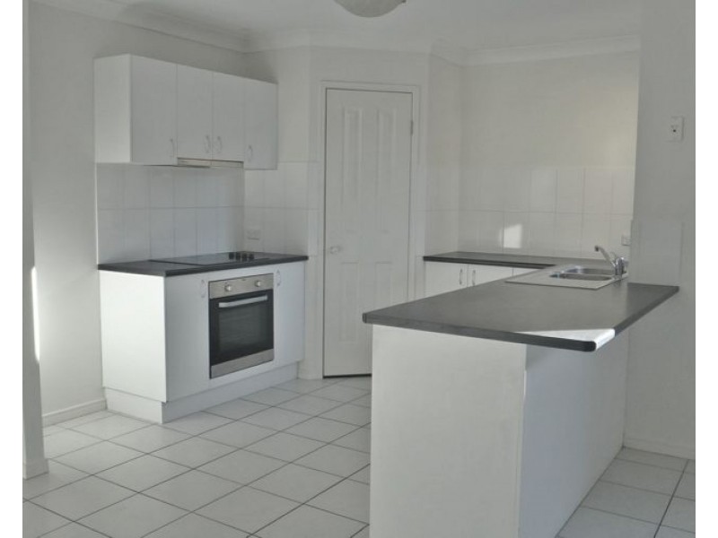 99 Collins St, Collingwood Park QLD 4301