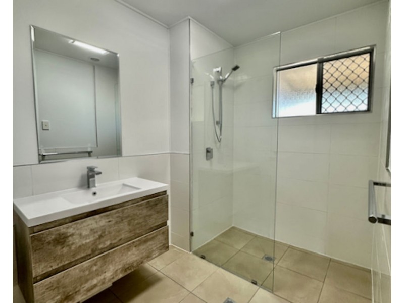 236 Whitehill Rd, Raceview QLD 4305