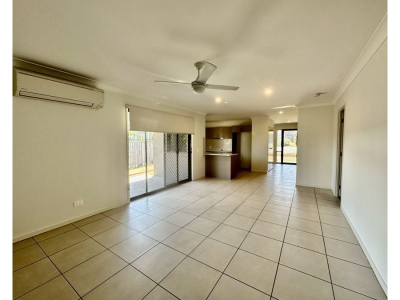 7 Norton Sands Dr, Redbank Plains QLD 4301