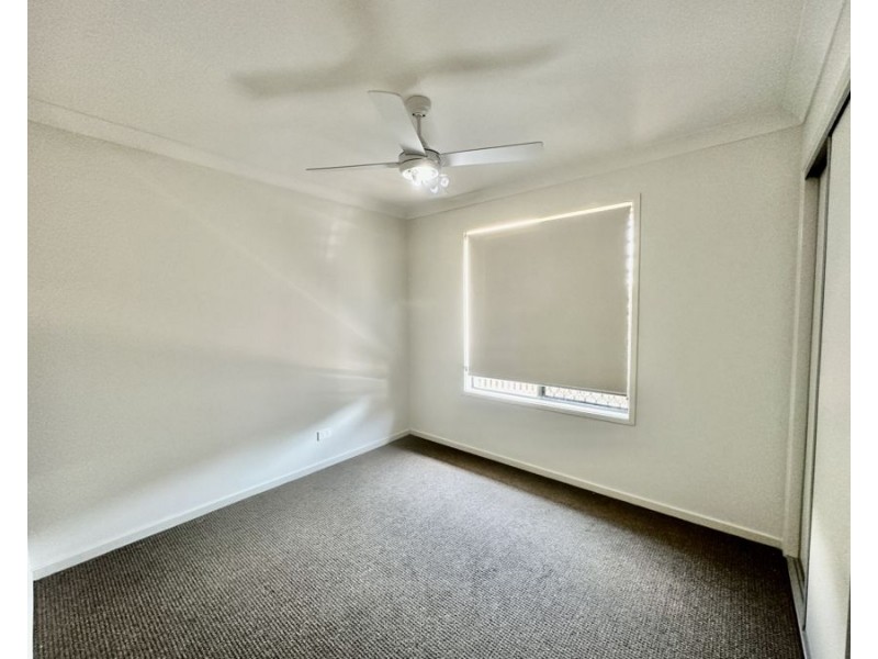 7 Norton Sands Dr, Redbank Plains QLD 4301