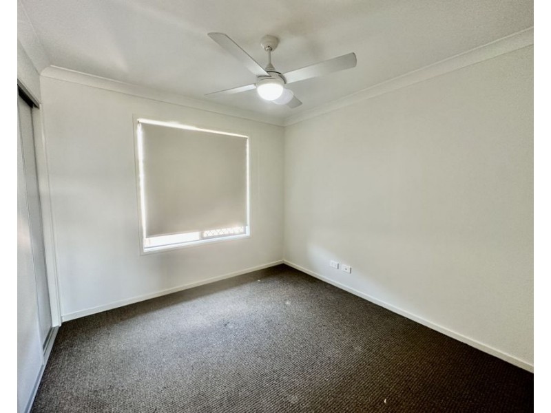 7 Norton Sands Dr, Redbank Plains QLD 4301