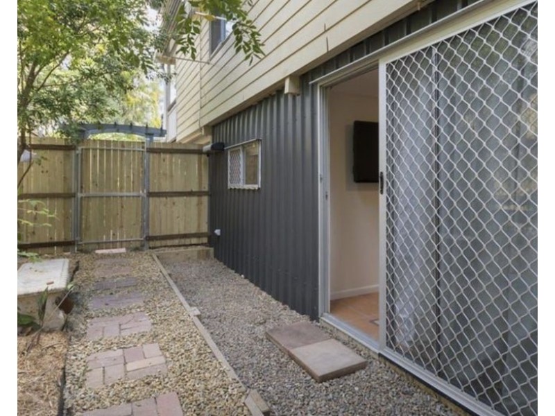 25 Allan Rd, Camira QLD 4300