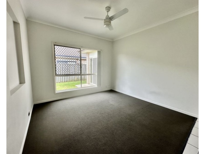 10 French Ct, Redbank Plains QLD 4301