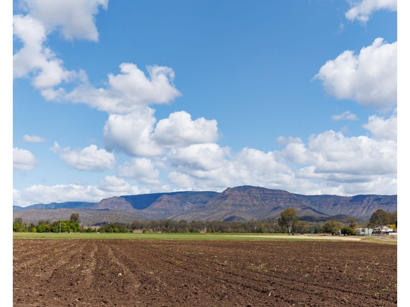 2 Main Camp Creek Road, Thornton QLD 4341