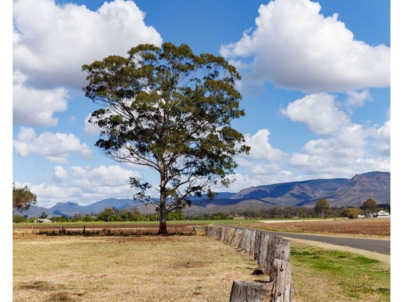 2 Main Camp Creek Road, Thornton QLD 4341