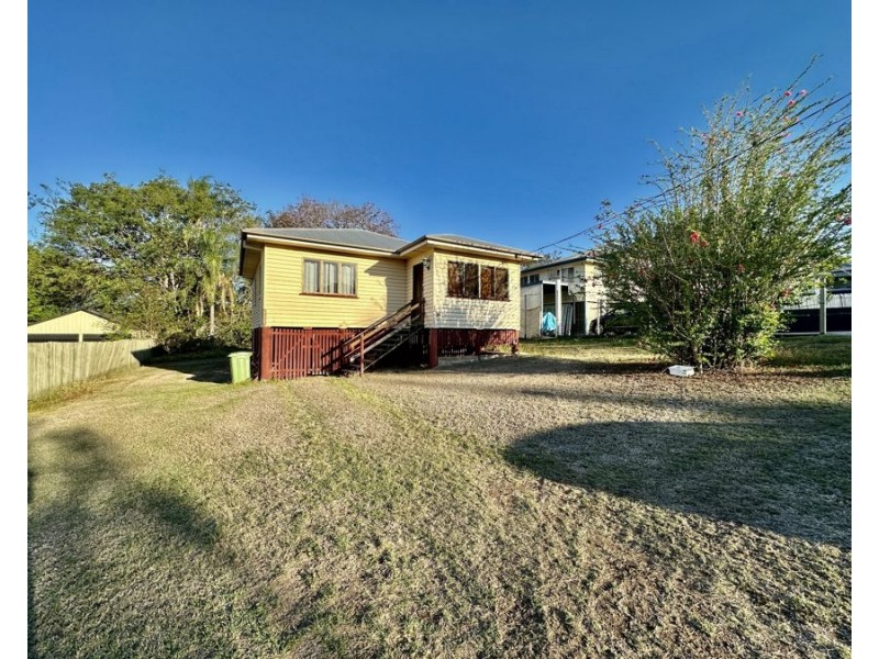 18 French St, Booval QLD 4304