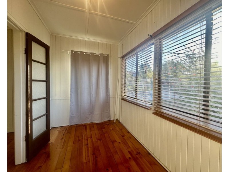 18 French St, Booval QLD 4304