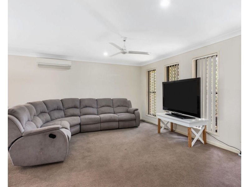 36 Hazelwood Court, Flinders View QLD 4305