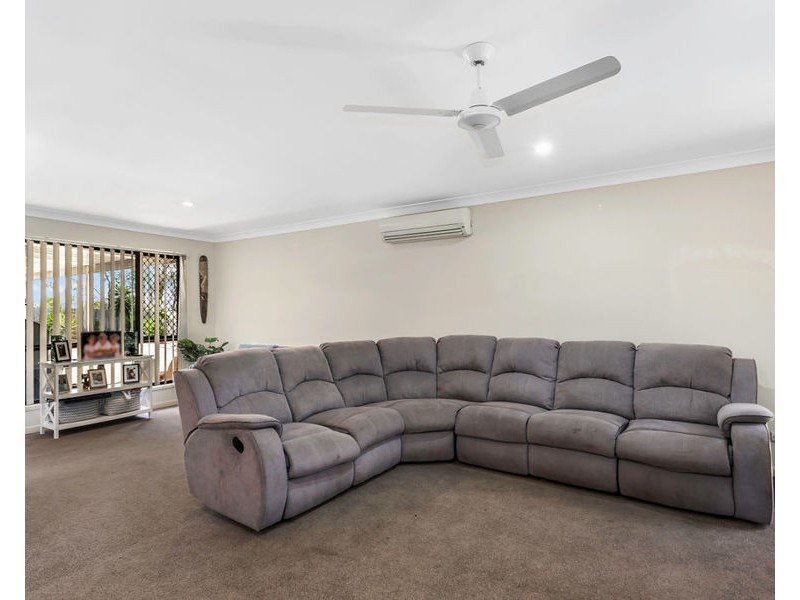 36 Hazelwood Court, Flinders View QLD 4305