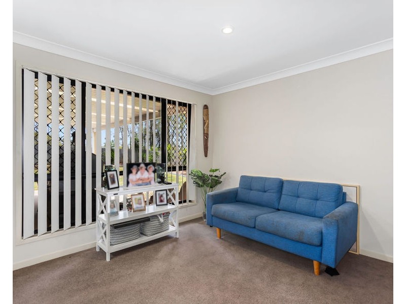 36 Hazelwood Court, Flinders View QLD 4305