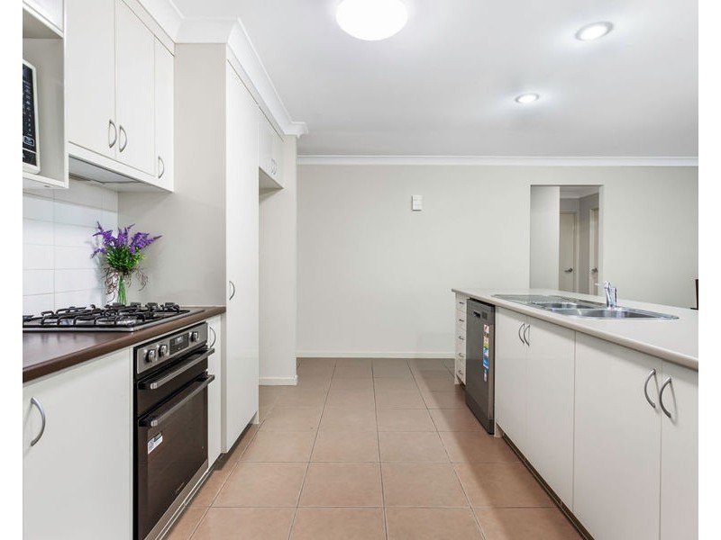 36 Hazelwood Court, Flinders View QLD 4305
