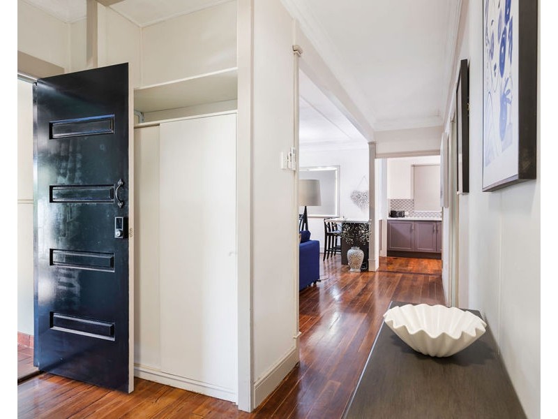 14 Schelbach Street, Booval QLD 4304