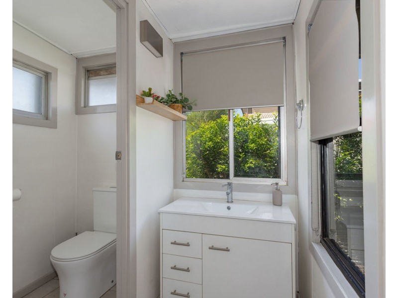 14 Schelbach Street, Booval QLD 4304