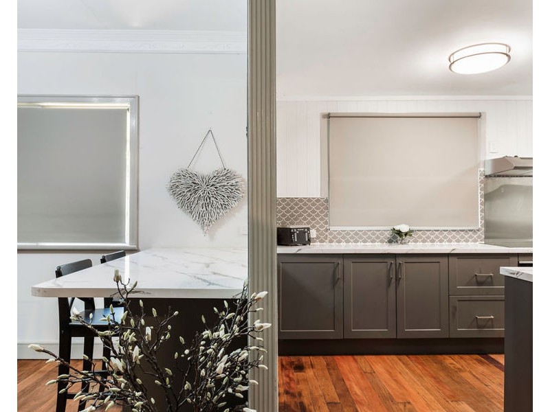 14 Schelbach Street, Booval QLD 4304