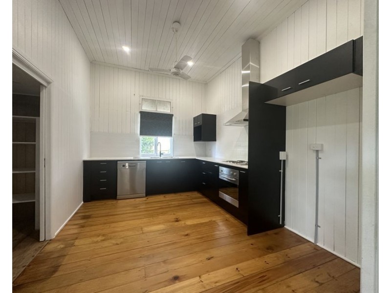 19 Old Toowoomba Road, One Mile QLD 4305