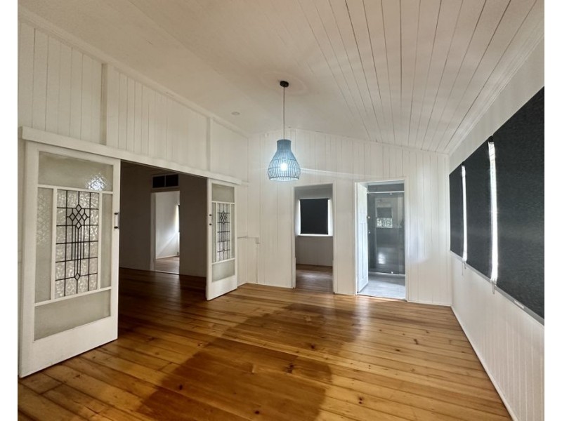 19 Old Toowoomba Road, One Mile QLD 4305