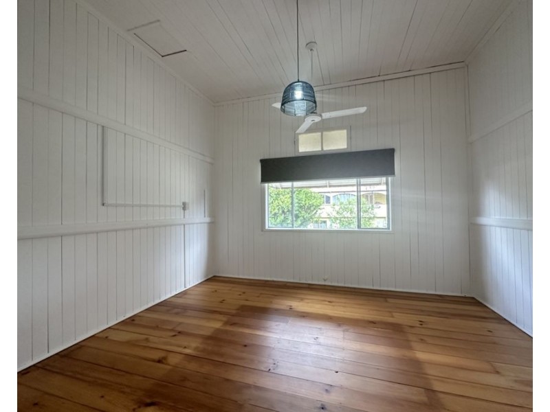 19 Old Toowoomba Road, One Mile QLD 4305