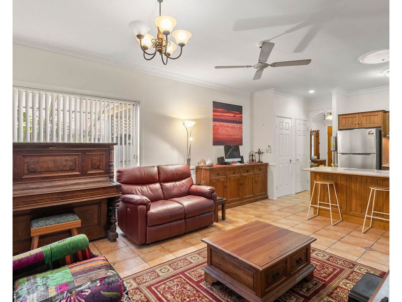 17 Hyde Place, Forest Lake QLD 4078