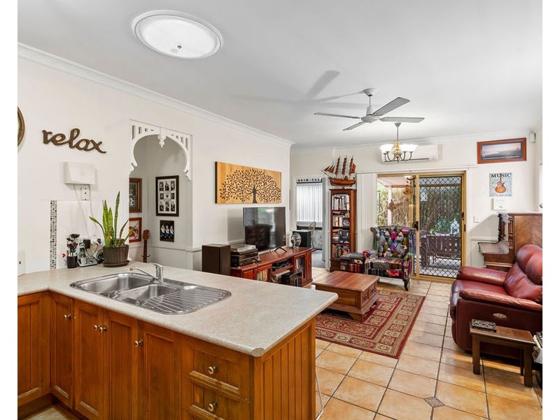 17 Hyde Place, Forest Lake QLD 4078