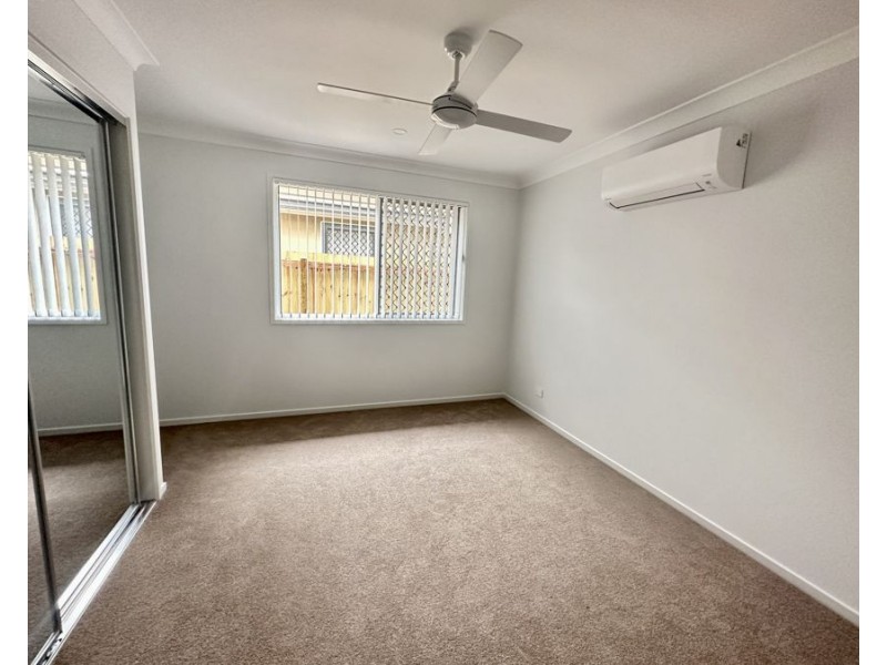 13 Evelyn Cl, Deebing Heights QLD 4306