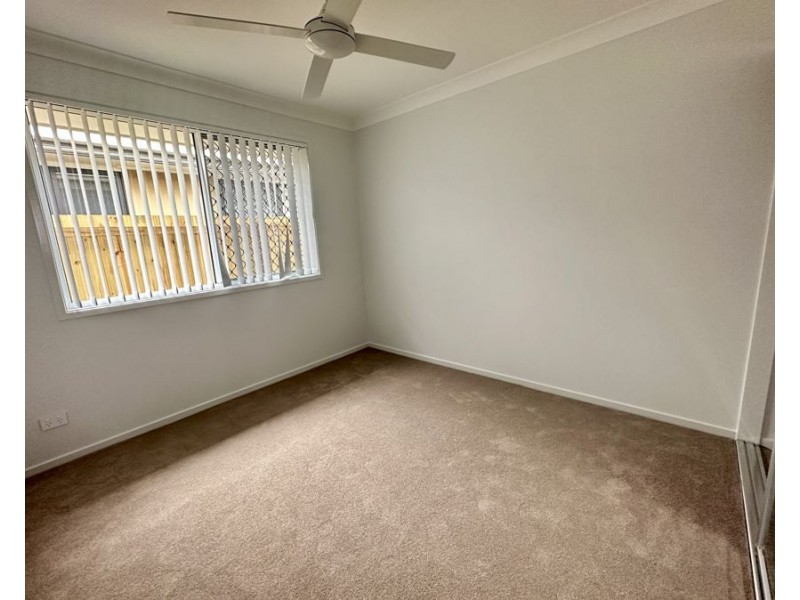 13 Evelyn Cl, Deebing Heights QLD 4306