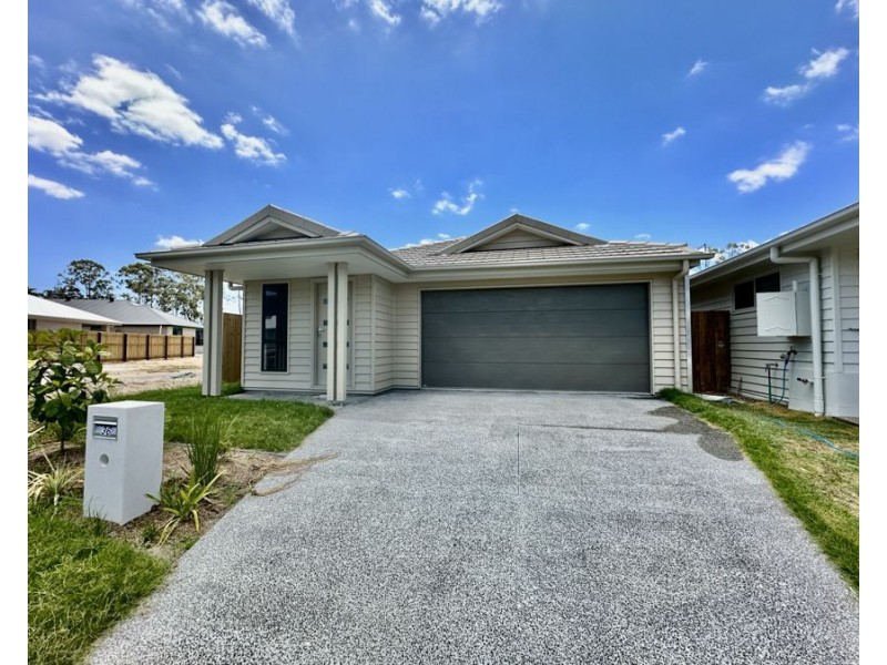 36 John Dr, Collingwood Park QLD 4301