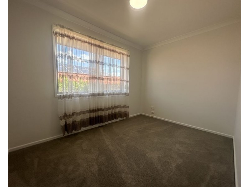 1 Booth Street, Brassall QLD 4305
