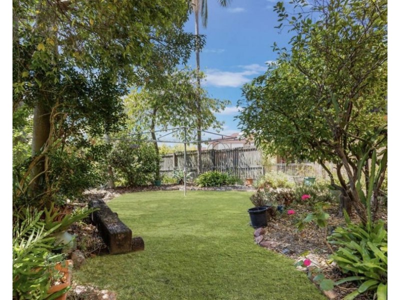 1 Booth Street, Brassall QLD 4305