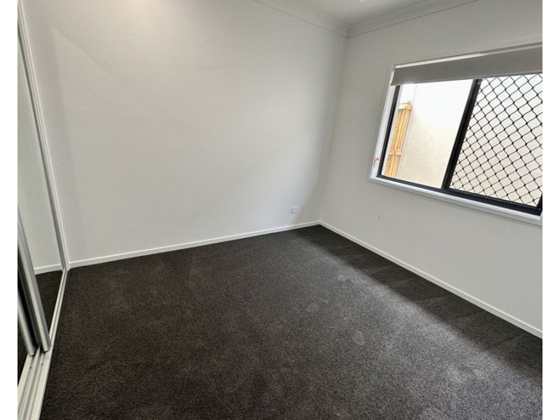 26 Potter Way, White Rock QLD 4306