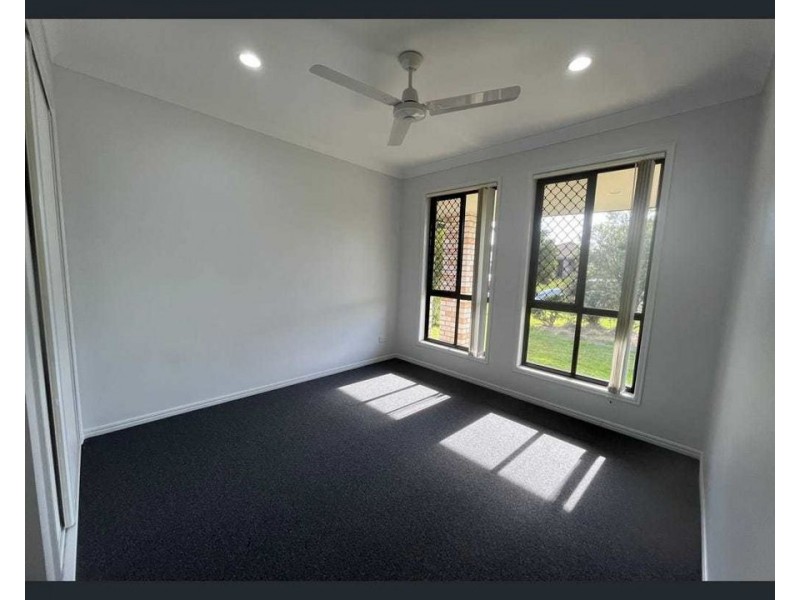 4 Nicole Ct, Redbank QLD 4301