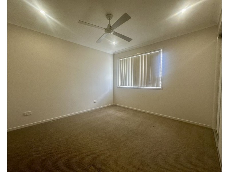 71/45 Blaxland Cres, Redbank Plains QLD 4301