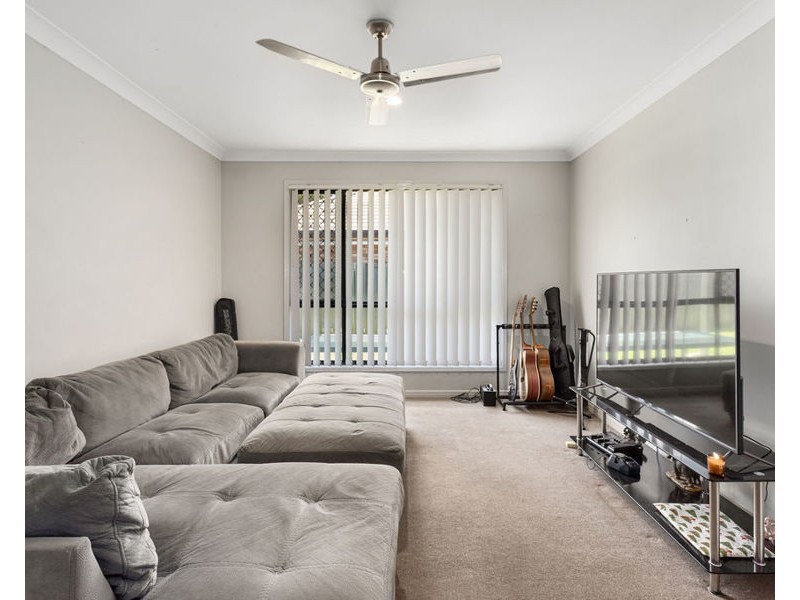 14 Tunstall Place, Brassall QLD 4305