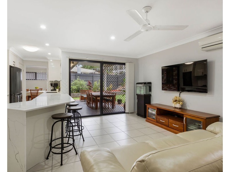 26 Hazelwood Court, Flinders View QLD 4305
