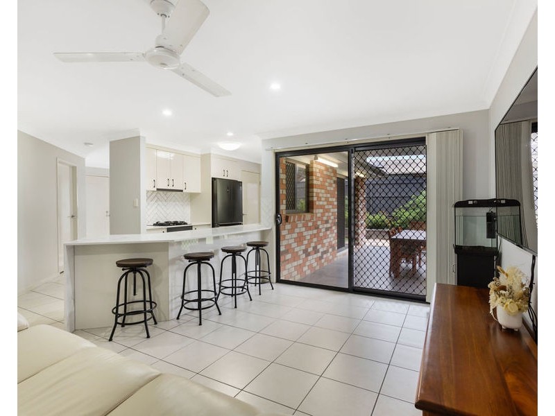 26 Hazelwood Court, Flinders View QLD 4305