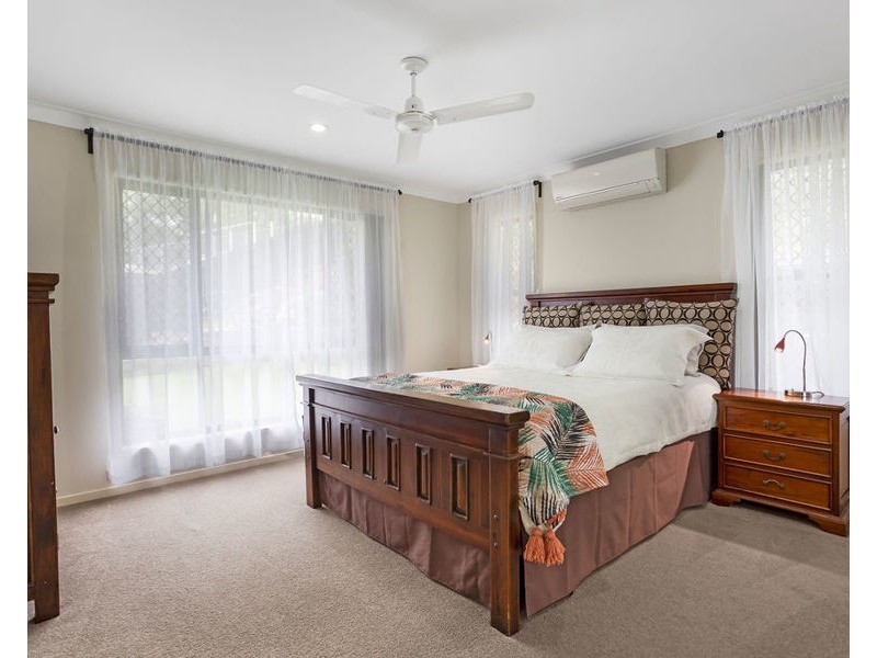 26 Hazelwood Court, Flinders View QLD 4305