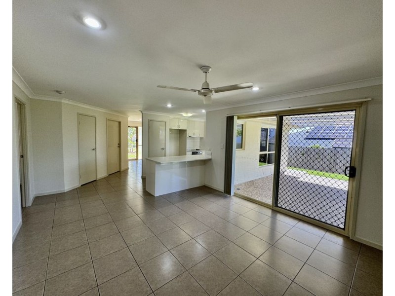 4 Lexington St, Flinders View QLD 4305