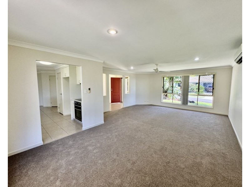 4 Lexington St, Flinders View QLD 4305