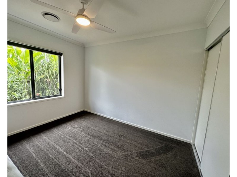 8 Reed St, Ripley QLD 4306