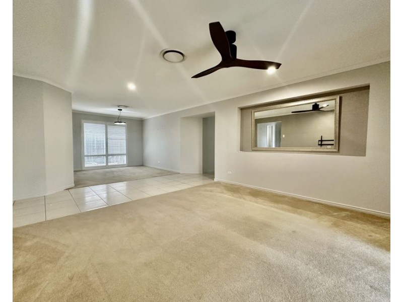 6 McDermott St, Augustine Heights QLD 4300