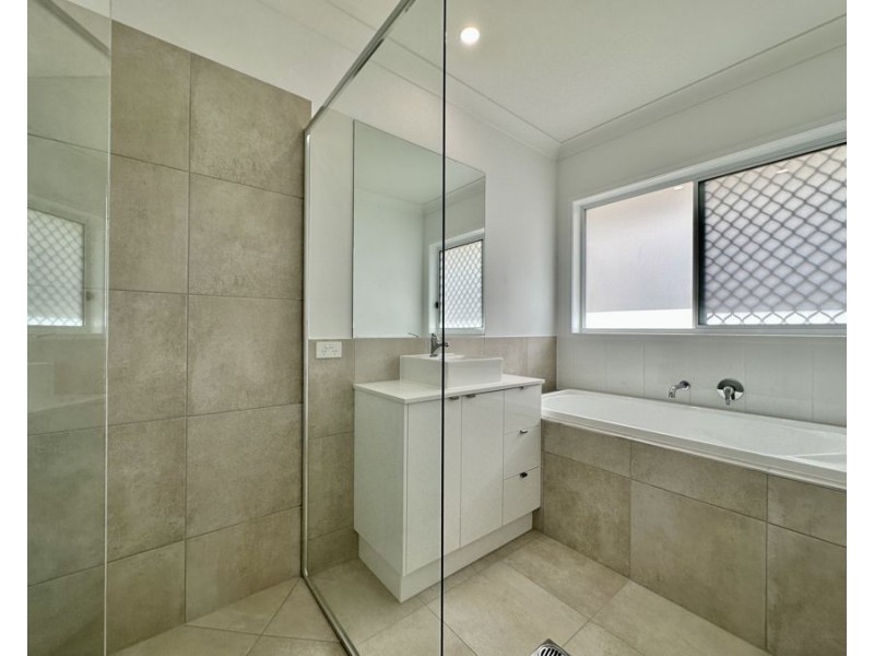 37 Proctor Cct, Logan Reserve QLD 4133