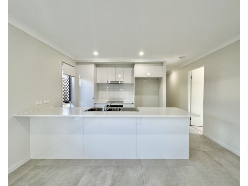 39 Proctor Cct, Logan Reserve QLD 4133