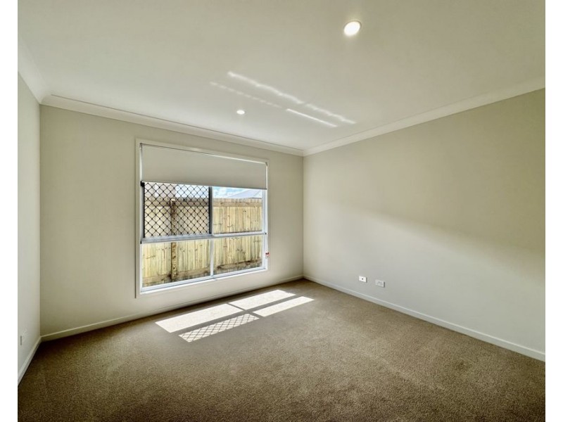 39 Proctor Cct, Logan Reserve QLD 4133