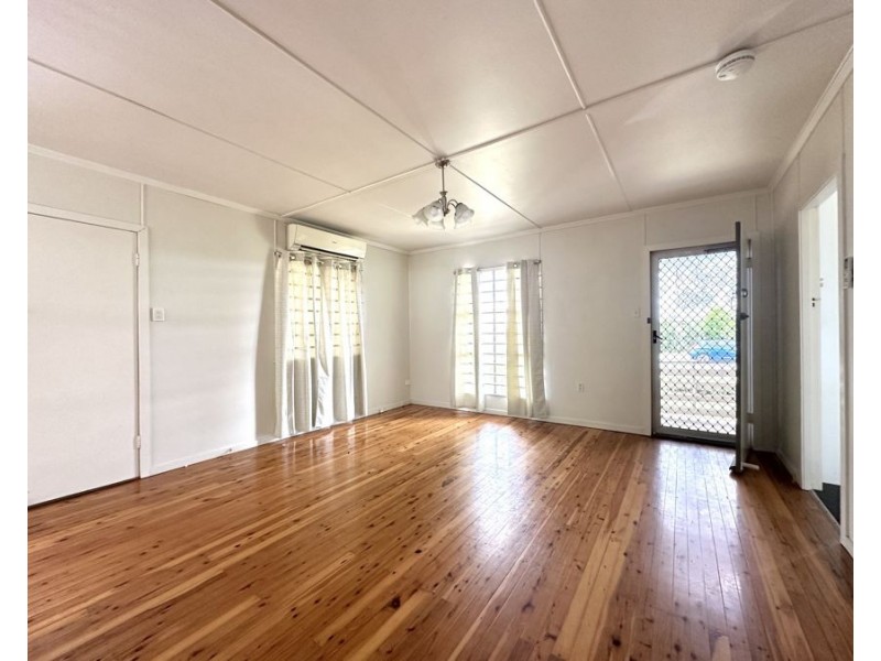 38 Samford Road, Leichhardt QLD 4305