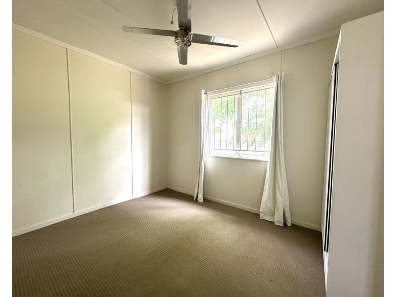 38 Samford Road, Leichhardt QLD 4305