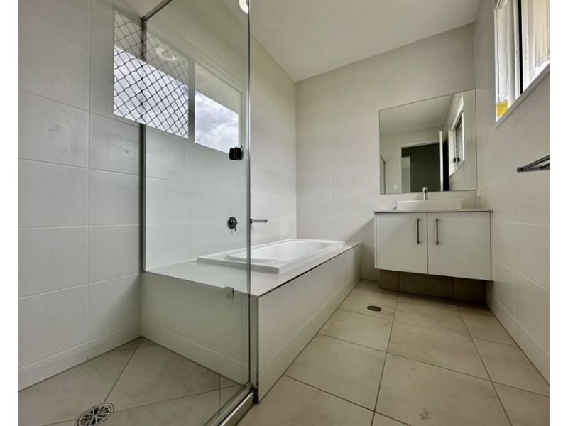 93 Westminster Blvd, Doolandella QLD 4077