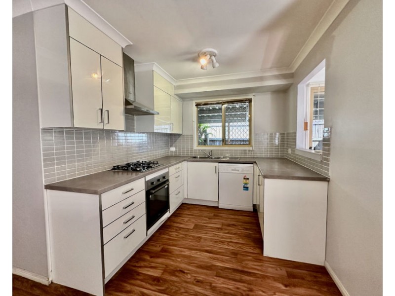 56 Cowley Dr, Flinders View QLD 4305