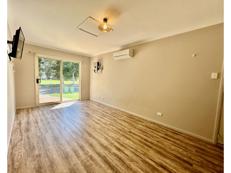 56 Cowley Dr, Flinders View QLD 4305